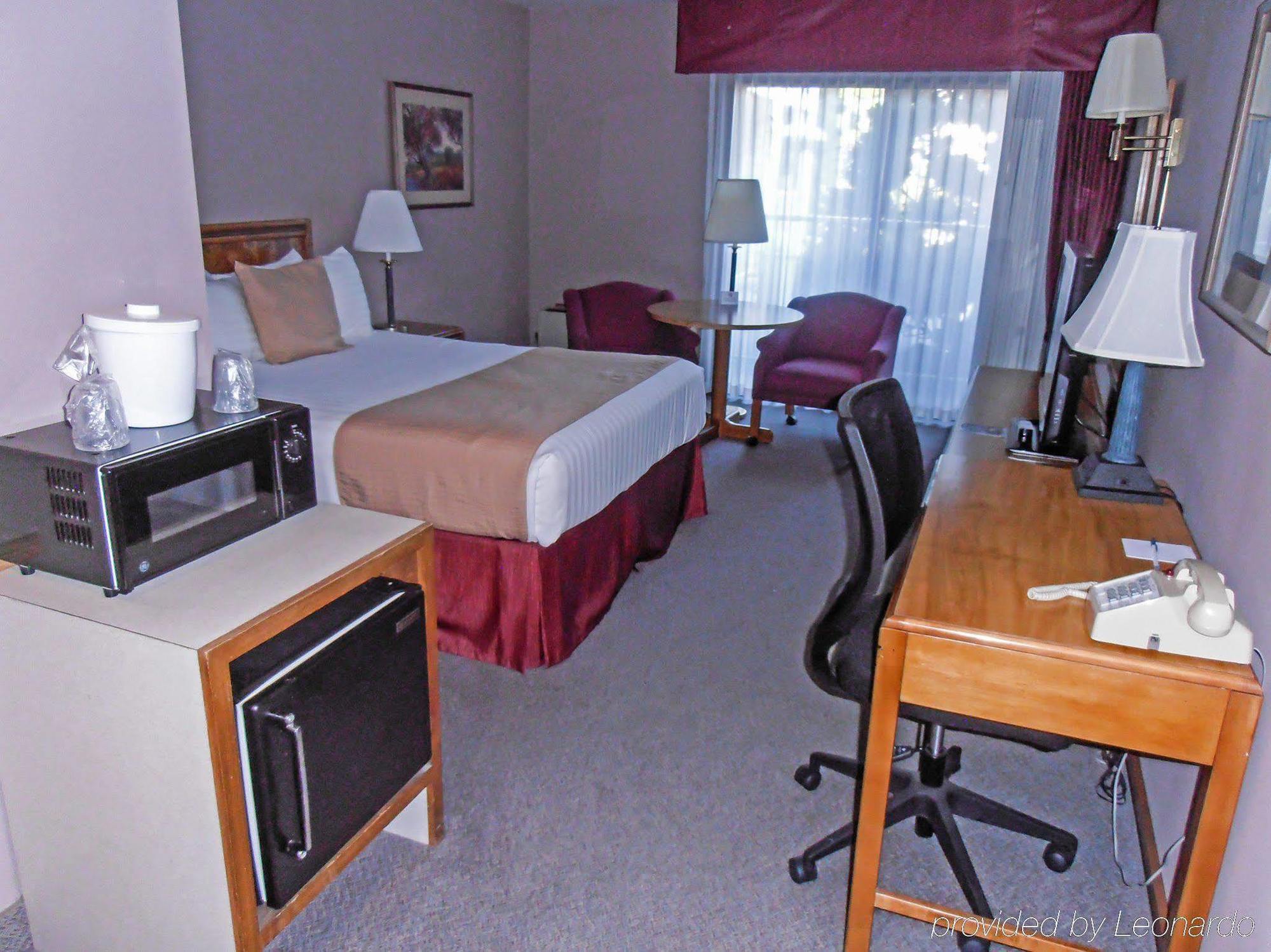 Ponderosa Inn Грешем Экстерьер фото